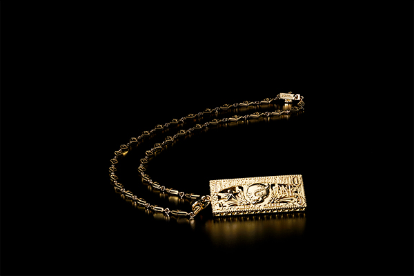 BILL DESIGN GOLD & DIAMOND PENDANT